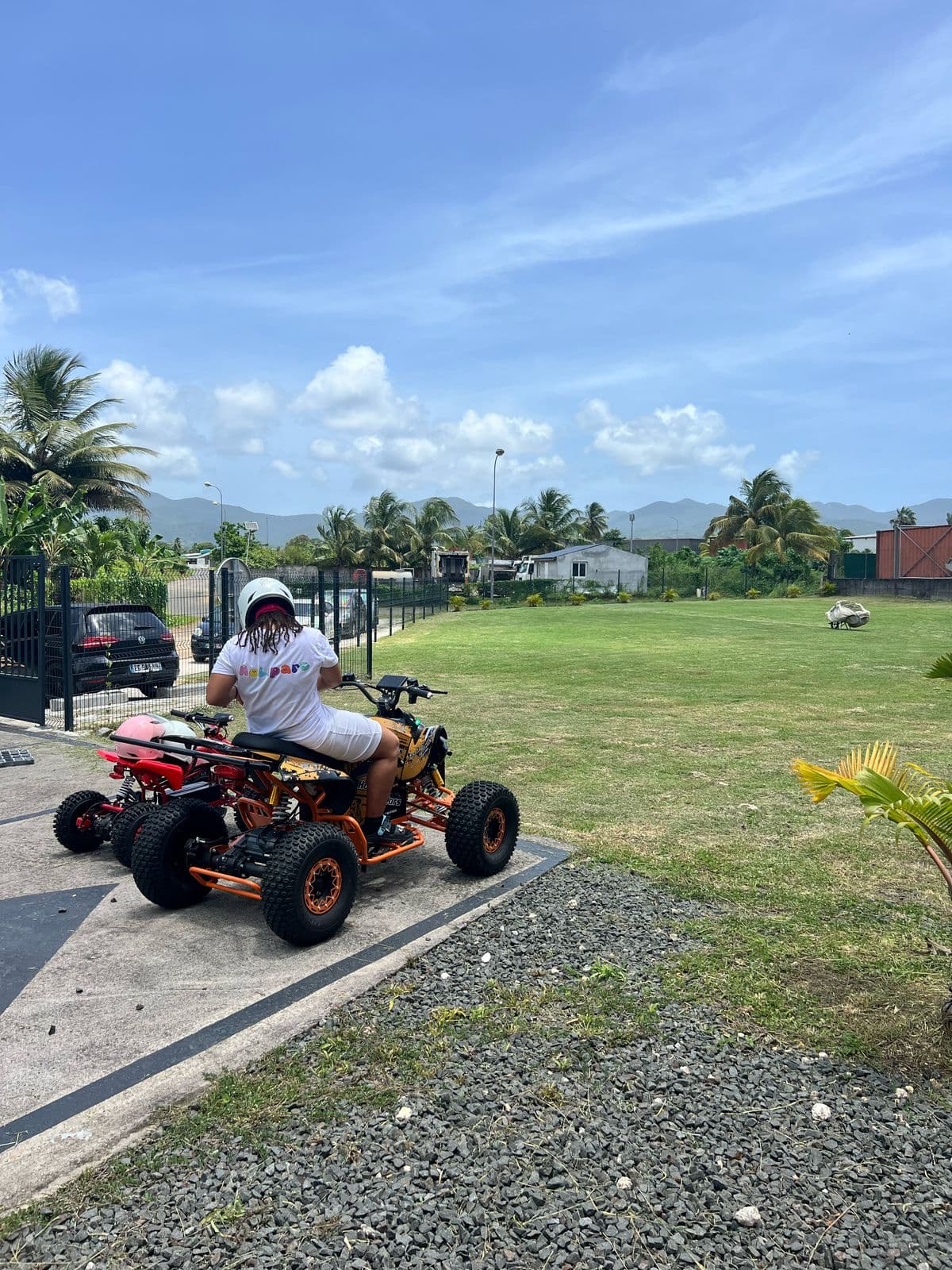 Enfant sur un quad